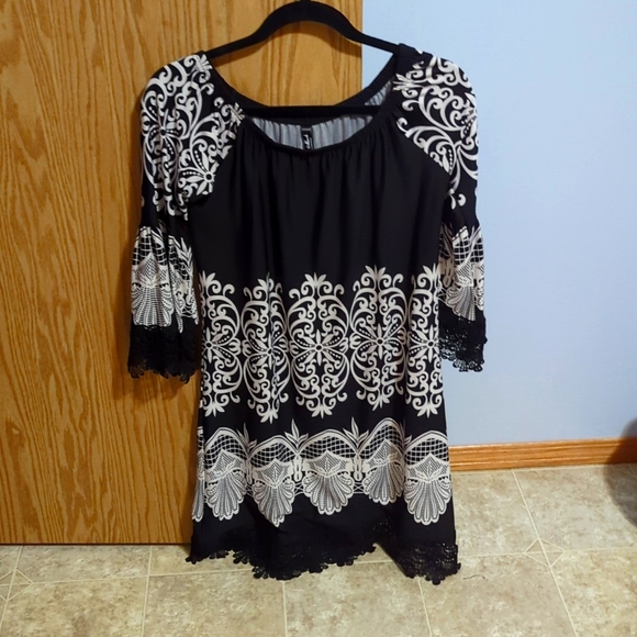 Dress - Picture 1 of 5